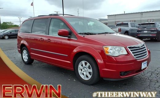 2010 Chrysler Town AND Country RT