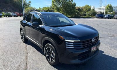 2026 Nissan Kicks MPV SV