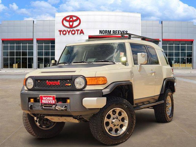 2012 Toyota Fj Cruiser — a typically priced live listing