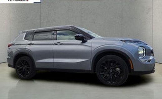 2022 Mitsubishi Outlander ES