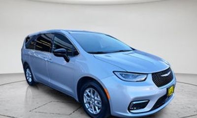 2027 Chrysler Pacifica Limited
