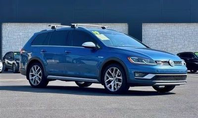 2019 Volkswagen Golf Alltrack 4Motion S SE
