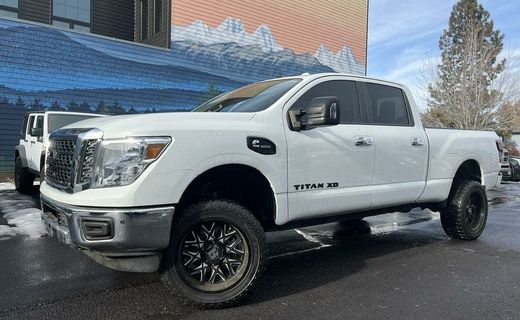 2018 Nissan Titan SV