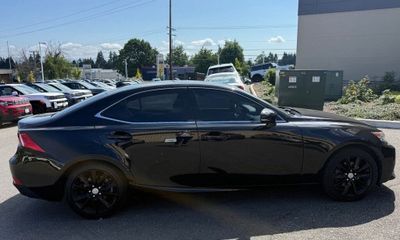 2015 Lexus IS 250