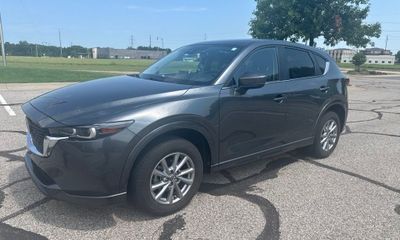 2024 Mazda CX-5 Preferred Package