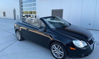 2008 Volkswagen EOS Luxury