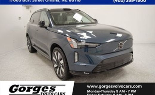 2025 Volvo EX90 Plus