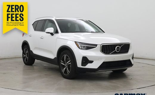 2023 Volvo XC40 Plus Bright