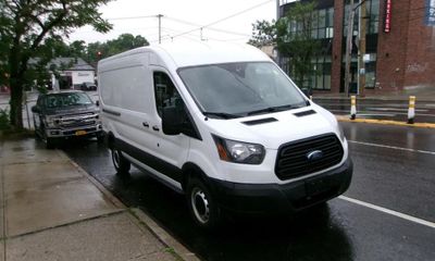 2019 Ford Transit 250 Medium Roof