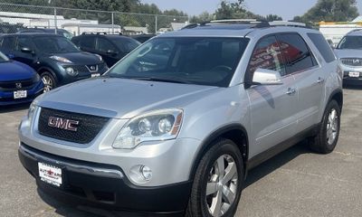 2011 GMC Acadia SLT 2