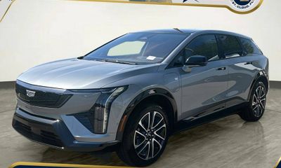 2025 Cadillac Optiq Sport 2