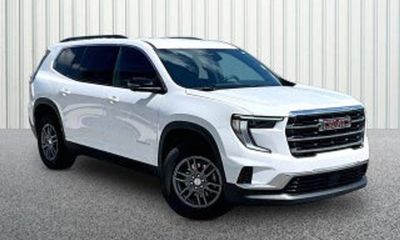 2025 GMC Acadia Denali