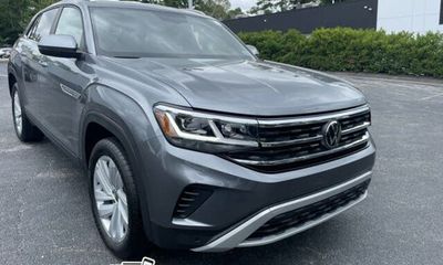 2023 Volkswagen Atlas 4MOTION SE