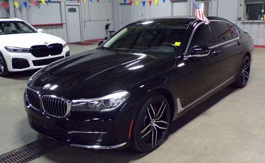 2019 BMW 740i