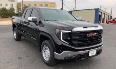 2026 GMC Sierra Pro