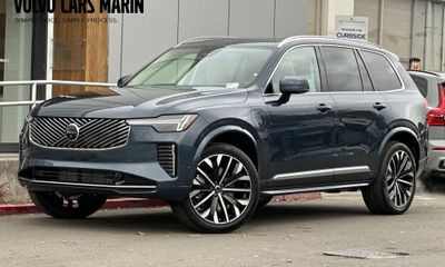 2026 Volvo XC90 Ultra Bright