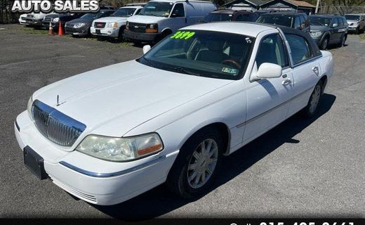 2009 Lincoln Town CAR Signature Limited