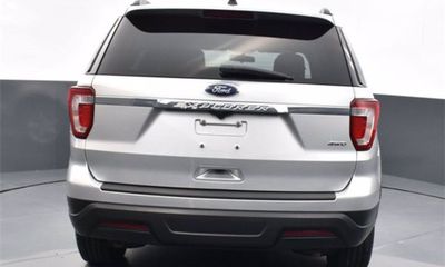 2018 Ford Explorer Base