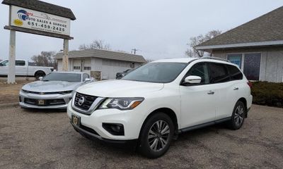 2020 Nissan Pathfinder SV