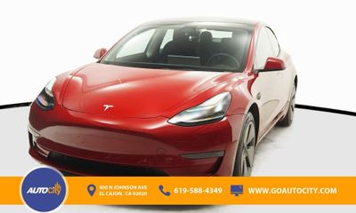 2022 Tesla Model 3 Standard Range