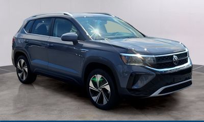 2023 Volkswagen Taos 4MOTION SE