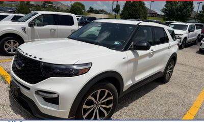 2022 Ford Explorer ST Line