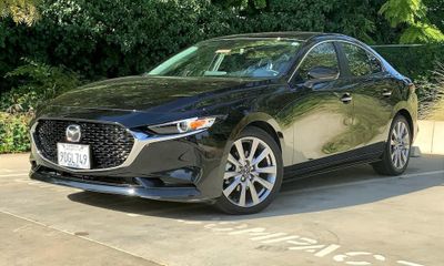 2022 Mazda MAZDA3 Preferred Package