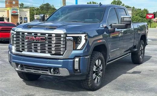 2024 GMC Sierra HD Denali