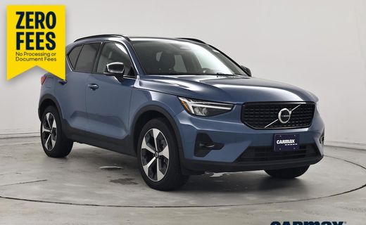2023 Volvo XC40 Plus Dark