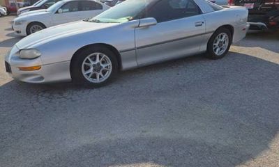 2002 Chevrolet Camaro Base