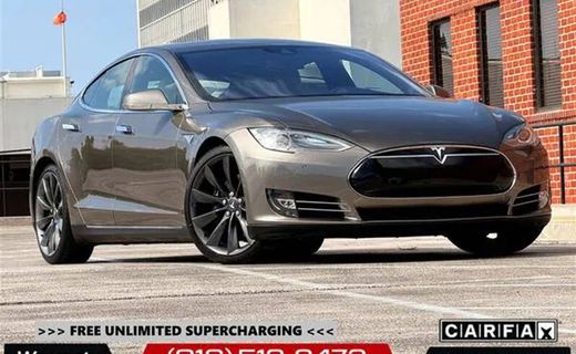 2015 Tesla Model S 85d Sedan