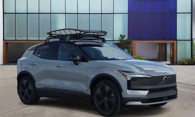 2026 Volvo EX30 CC Ultra