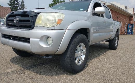 2005 Toyota Tacoma DLX