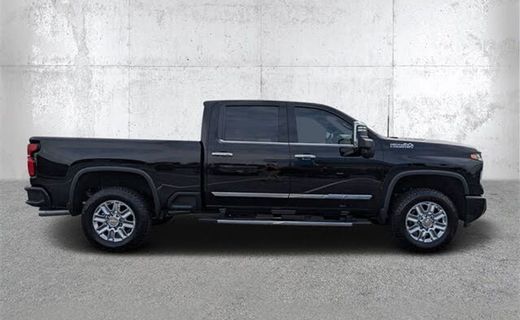 2024 Chevrolet Silverado HD High Country