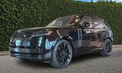 2026 Land Rover Range SV