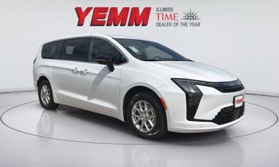 2027 Chrysler Pacifica Select