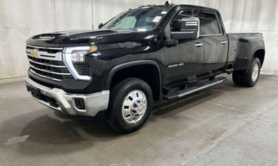 2025 Chevrolet Silverado HD LTZ