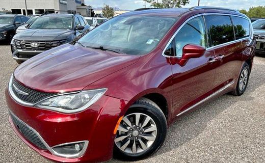 2020 Chrysler Pacifica Touring L Plus