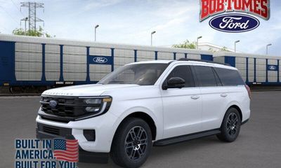 2026 Ford Expedition Active
