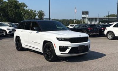 2022 Jeep Grand Cherokee Summit