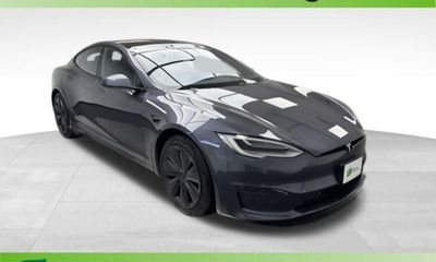 2021 Tesla Model S Plaid