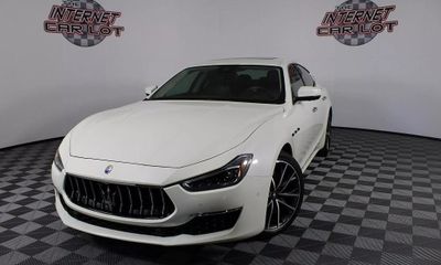 2019 Maserati Ghibli Luxury