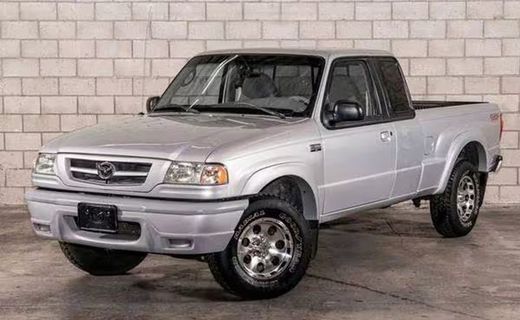 2002 Mazda B-Series SX