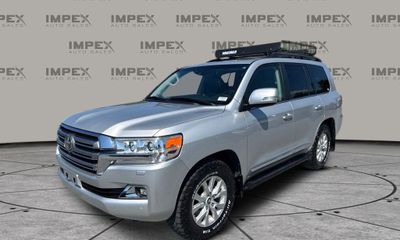 2016 Toyota Land Cruiser VX R