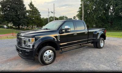 2022 Ford F-450 Platinum