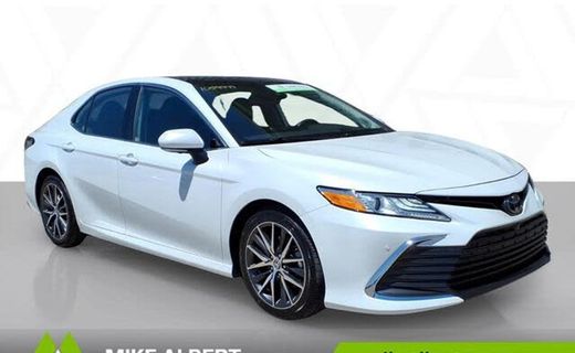 2023 Toyota Camry XLE