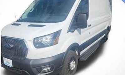 2025 Ford Transit Medium Roof