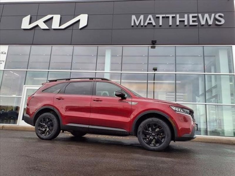 2022 Kia Sorento — a typically priced live listing