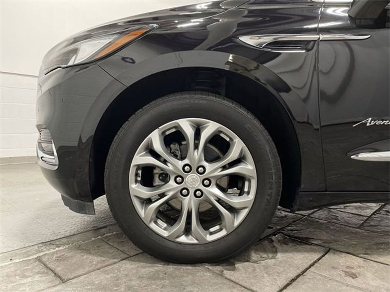 2021 Buick Enclave — a typically priced live listing