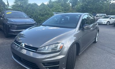 2017 Volkswagen Golf R Base